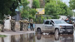 rescatan a un hombre levantado y aseguran vehiculo tras operativo en la pemex de culiacan sin