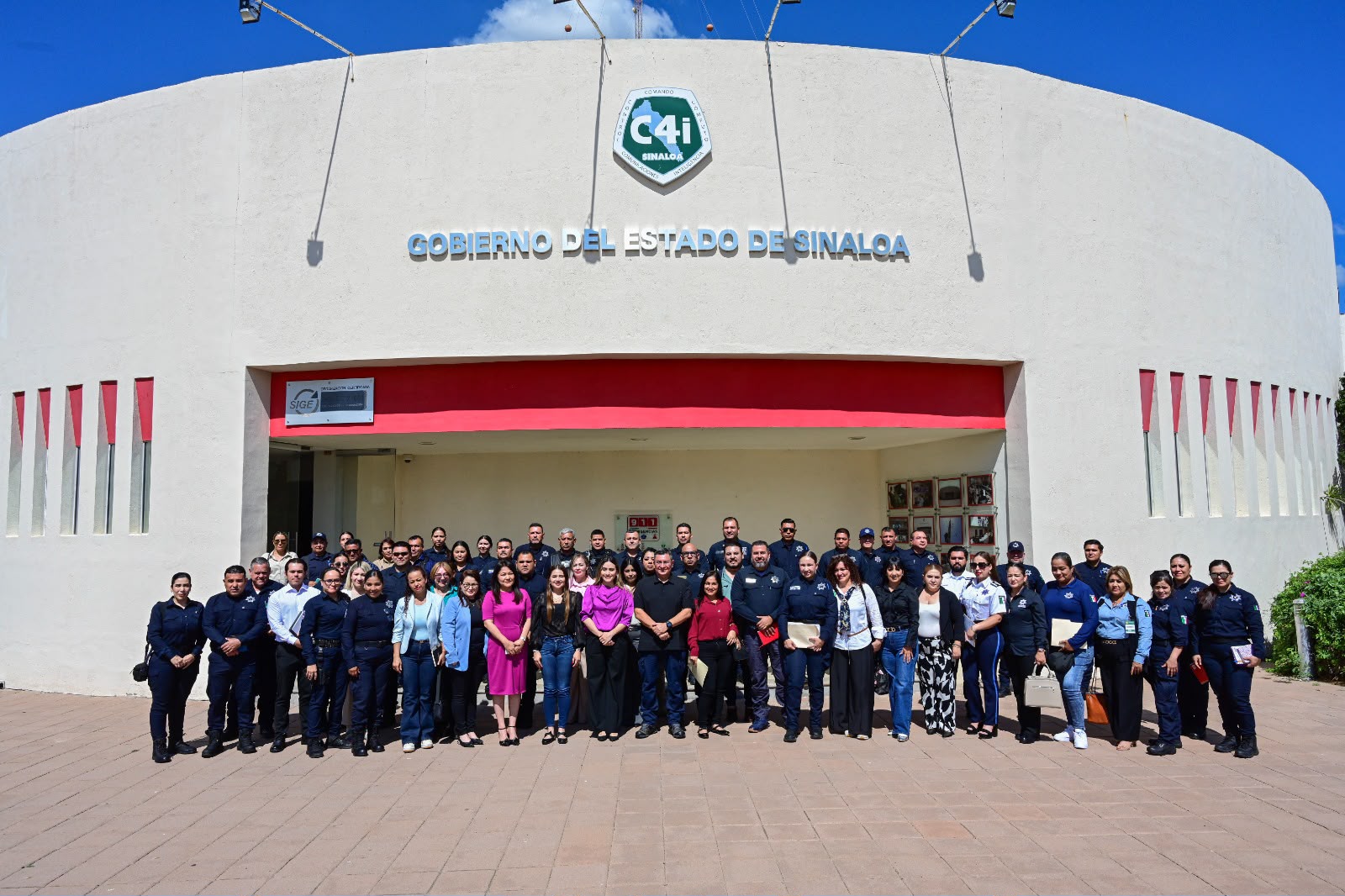 Reunión entre autoridades de Seguridad Pública y SeMujeres