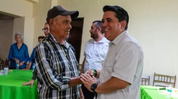 Ricardo Madrid pide confianza a sectores productivos de San Ignacio, en el proceso interno de Morena