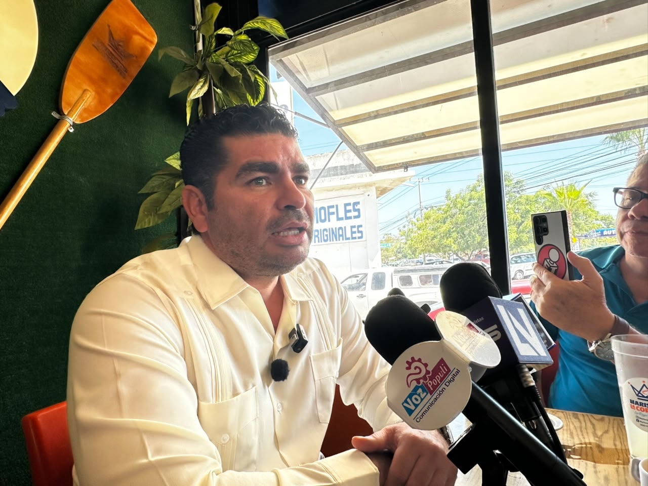 Rodolfo Valenzuela, diputado con licencia de Morena