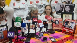 Presenta Sabuesos Guerreras el proyecto "Voces que buscan"