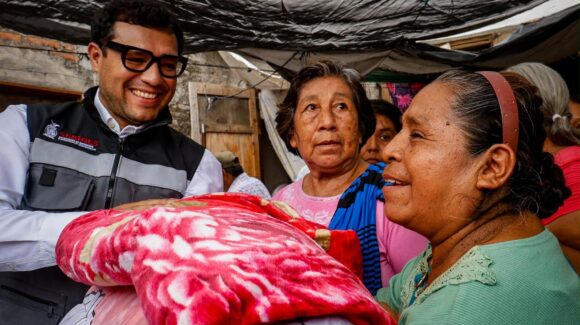 Entrega Sebides apoyos humanitarios a 100 familias indígenas de Villa Juárez, Navolato, Sinaloa
