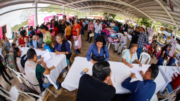 Más de 400 familias reciben atención integral en la sierra de Concordia, Sinaloa; llevan salud, alimentos y apoyos a comunidades alejadas