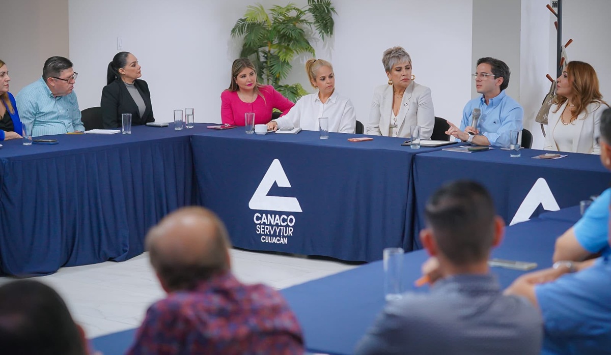 Secretario de Economía pone a disposición programas a socios de Canaco Culiacán