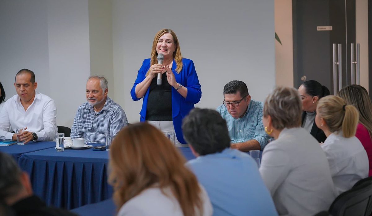 Secretario de Economía pone a disposición programas a socios de Canaco Culiacán