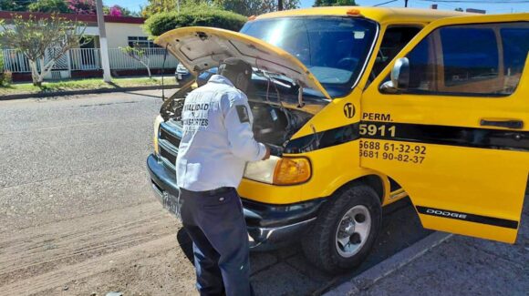 Sinaloa supervisa transporte escolar y alista tarjetas de descuento para estudiantes de cara al ciclo escolar 2026-2027