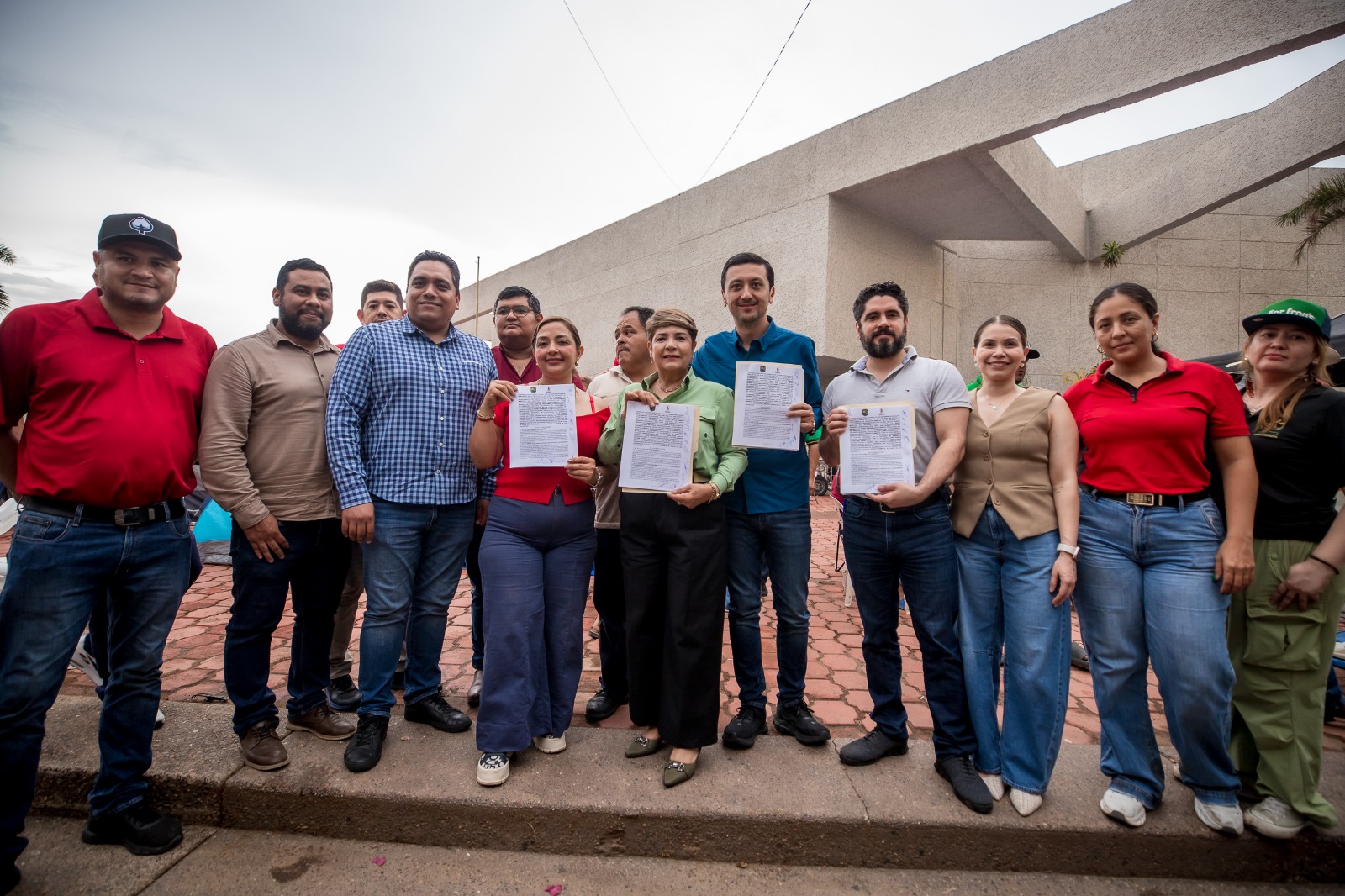Stashag y Ayuntamiento de Guasave firman contrato colectivo
