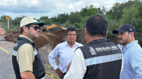 Atienden daños por lluvias en carreteras de Mocorito, El Fuerte y Rosario, Sinaloa; realizan obras provisionales