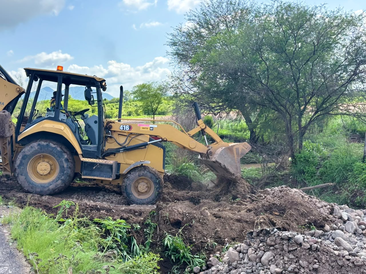 Obras Públicas estatal supervisa daños en carreteras tras fuertes lluvias