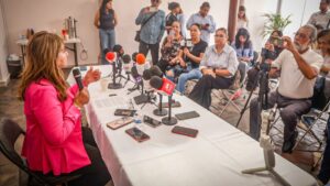 tere guerra morena en conferencia