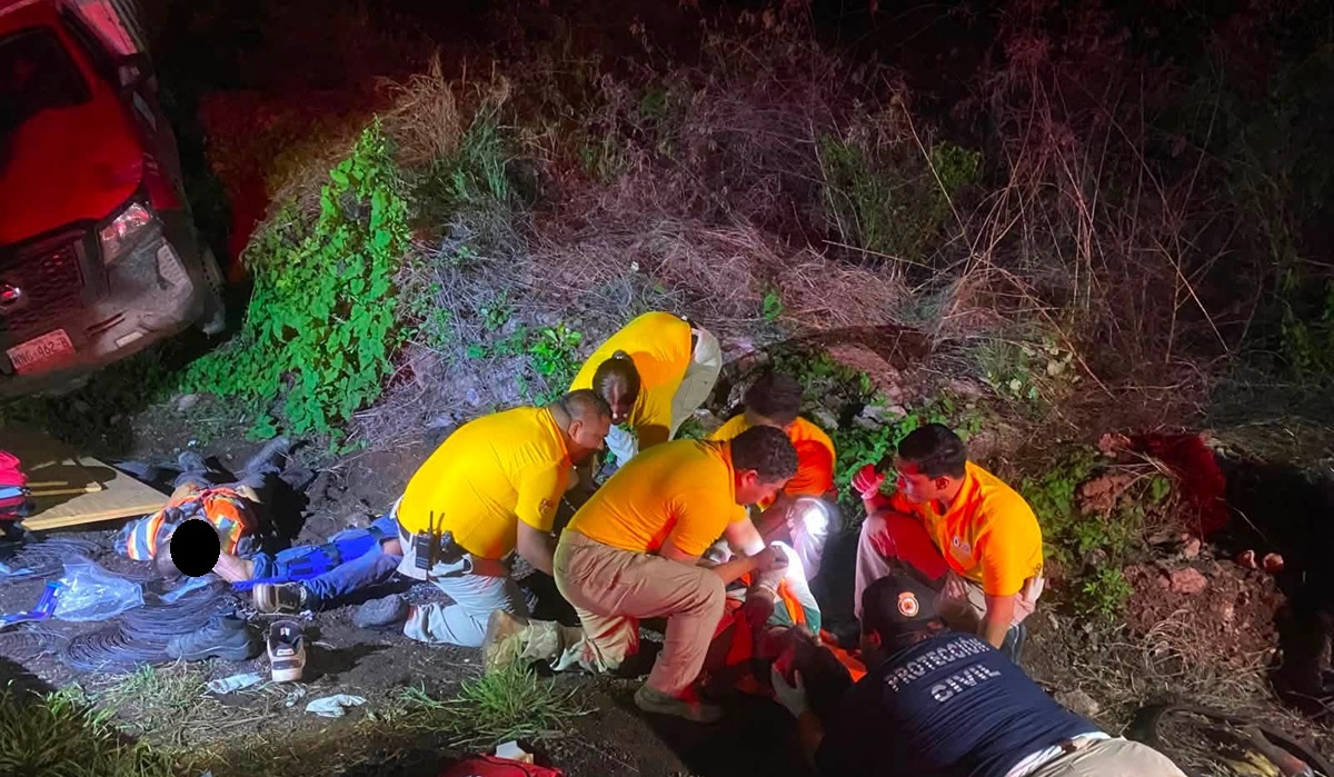 Un muerto y tres heridos en accidente sobre la carretera Mazatlán-San Ignacio