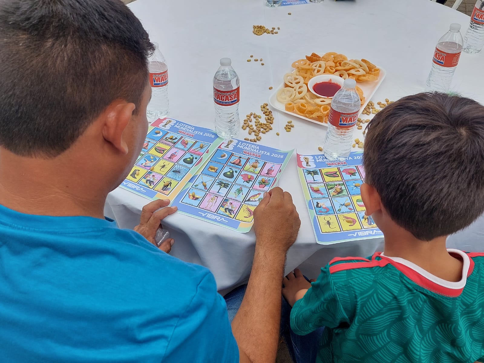Vibra Radio Guamúchil y Macasa realizan Lotería Futbolera