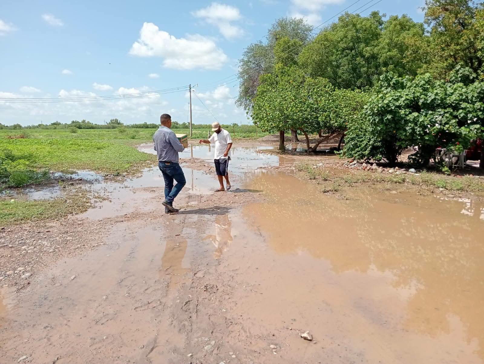 Viviendas inundadas en Guasave tras fuertes lluvias en Sinaloa