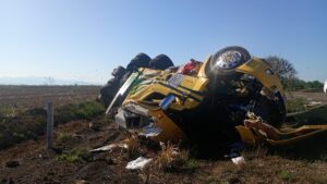 volcadura de pipa cargada con gasolina sobre la maxipista mazatlan culiacan