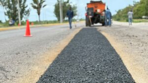 ya suman mas de 2 mil m2 de baches y grietas tapadas con asfalto en ahome sinaloa
