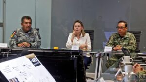 yeraldine bonilla en reunion con la mesa de seguridad culiacan sin