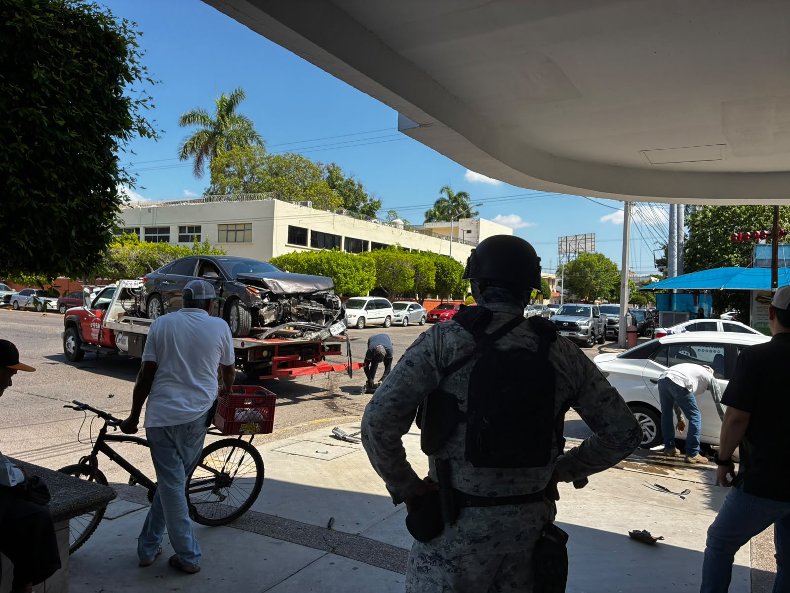 Accidente múltiple deja una mujer lesionada en el sector centro de Los Mochis, Sinaloa