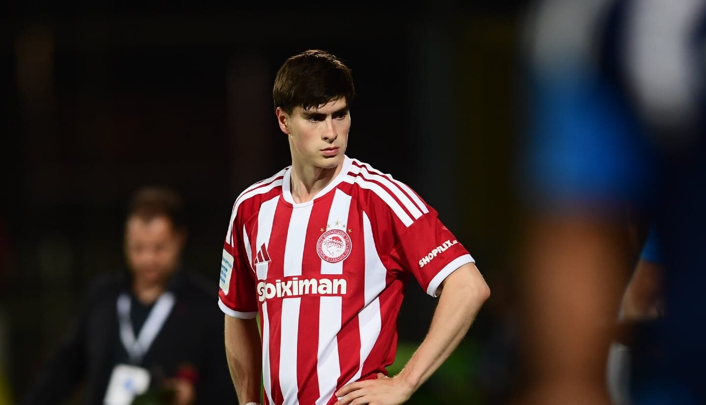 Armando hormiga González debuta en los Olympiacos