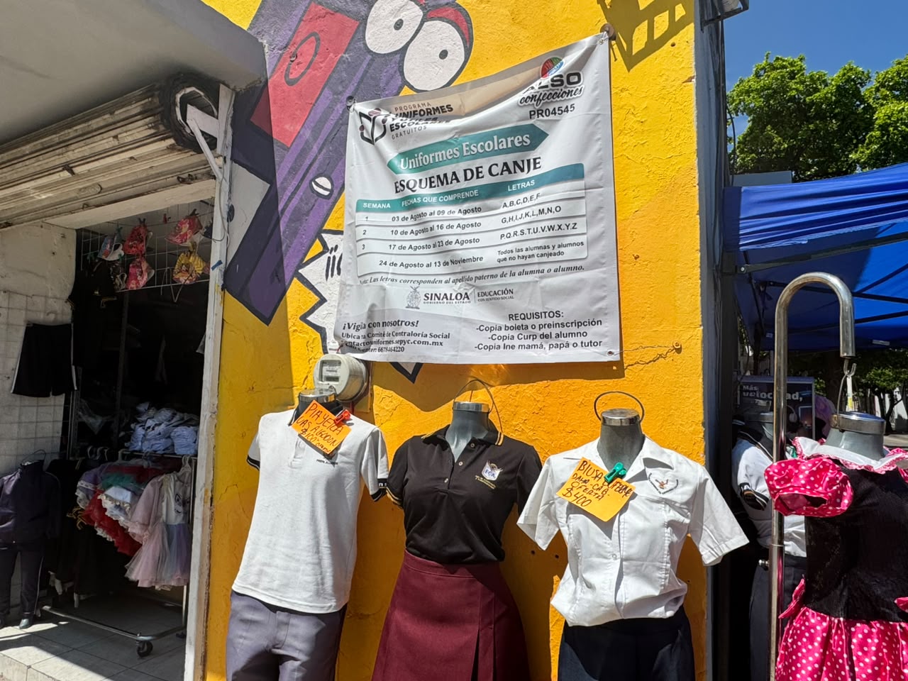 Canje de uniformes en Sinaloa