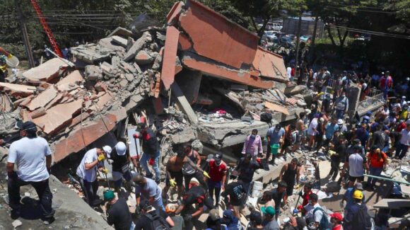 Colombia declara desastre nacional tras sismo de 7.4; presidente de Colombia anuncia 111 muertos