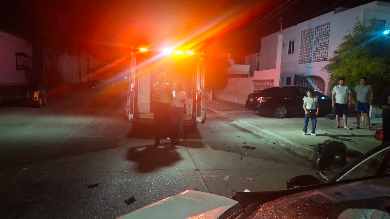 Cuatro lesionados entre ellos un menor de edad, deja aparatoso accidente en Los Mochis