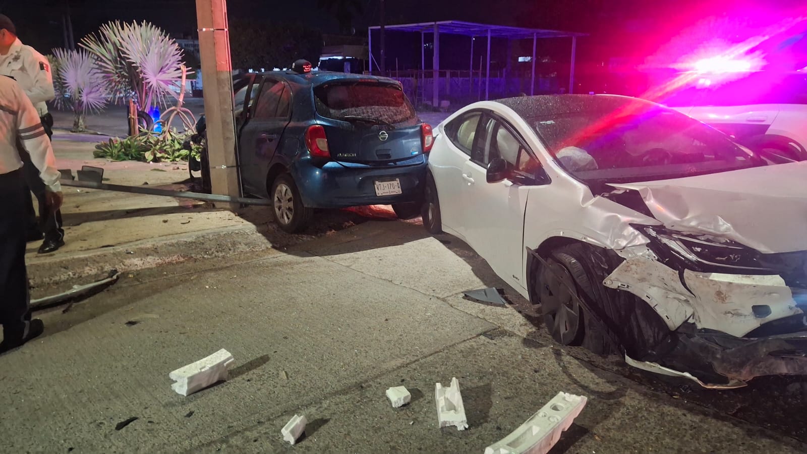 Cuatro lesionados entre ellos un menor de edad, deja aparatoso accidente en Los Mochis