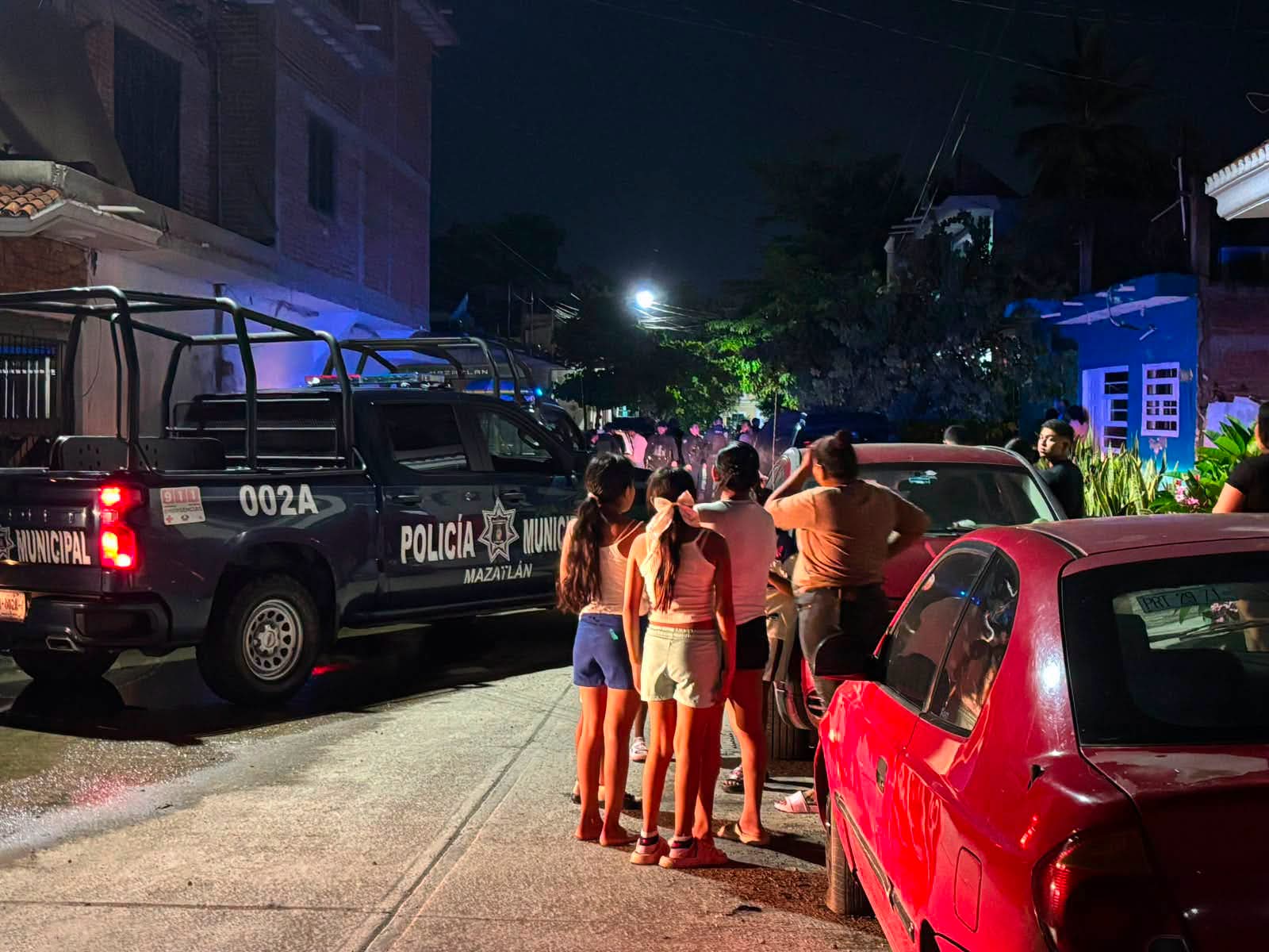 Disparos al aire desatan fuerte operativo en Mazatlán, Sinaloa; cinco personas son detenidas