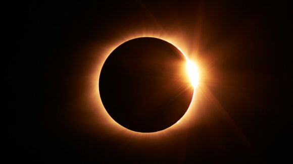 Eclipse solar total del 12 de agosto: ¿a qué hora será y podrá verse desde México?