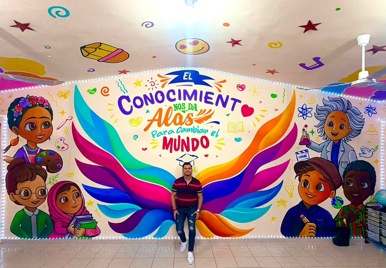 El profe Joel diseña un aula muy especial en Mazatlán, Sinaloa para hacer volar a sus alumnos en este regreso a clases