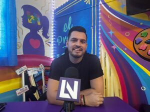 El profe Joel diseña un aula muy especial en Mazatlán, Sinaloa para hacer volar a sus alumnos en este regreso a clases