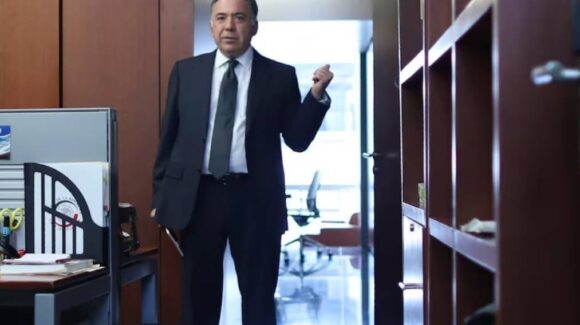 Enrique Inzunza reaparece en el Senado tras más de 100 días de ausencia
