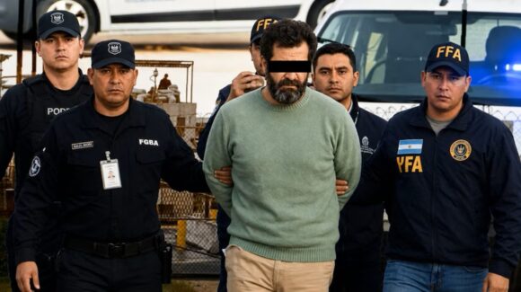 Vinculan a proceso al contraalmirante Fernando Farías Laguna por presunto huachicol fiscal