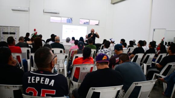 IMDEM capacita a deportistas sobre perspectiva de género en Mazatlán