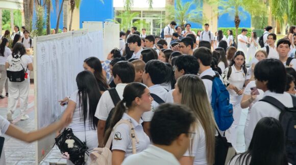 Con nervios, entusiasmo e ilusiones alumnos de nuevo ingreso inician el ciclo escolar 2026-2027 en la UAS