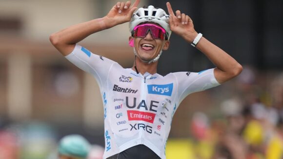 ¡Hasta 2031! Isaac del Toro renueva contrato con su equipo UAE Team Emirates-XRG