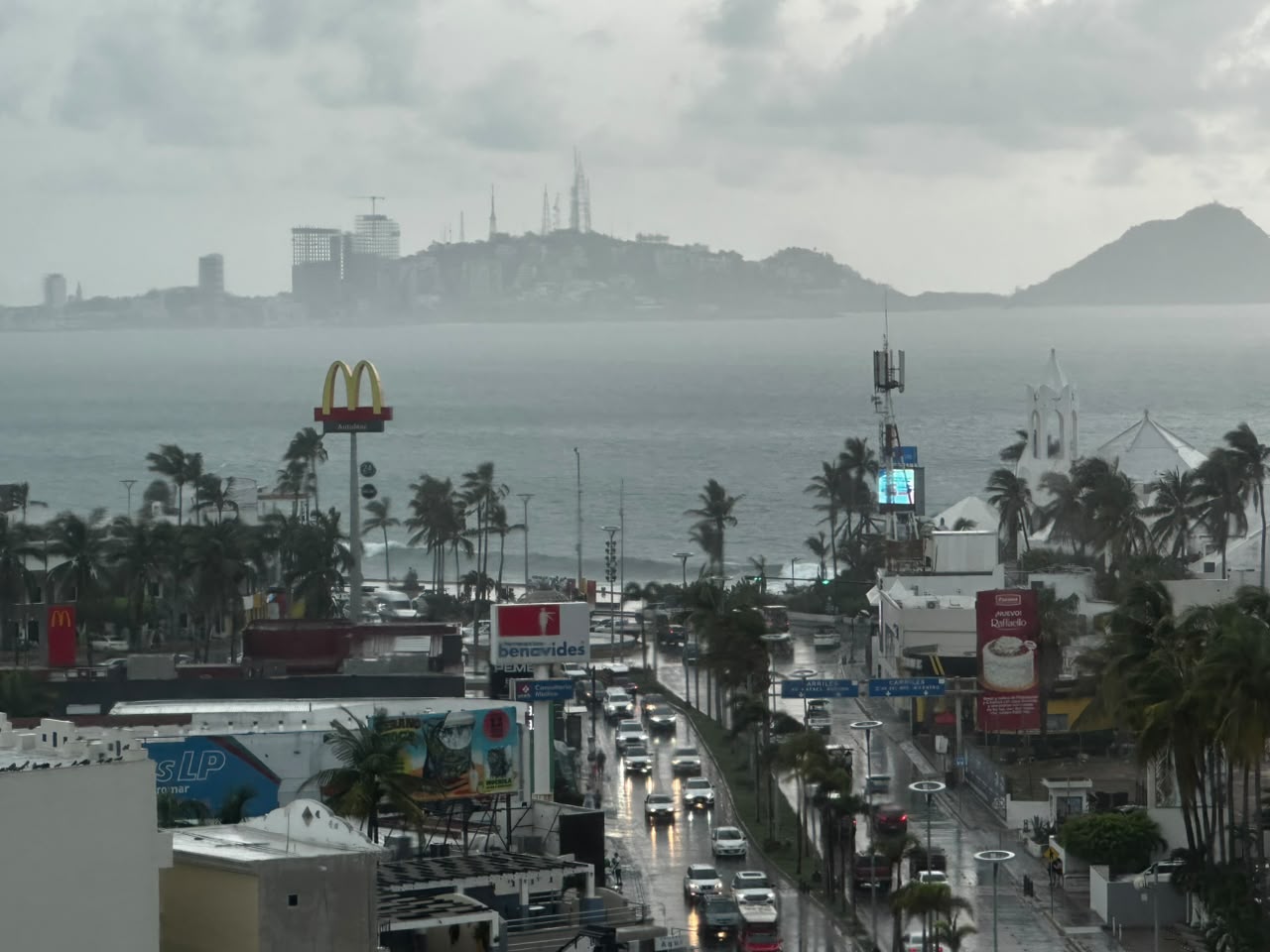 Lluvias y nublados en Mazatlán