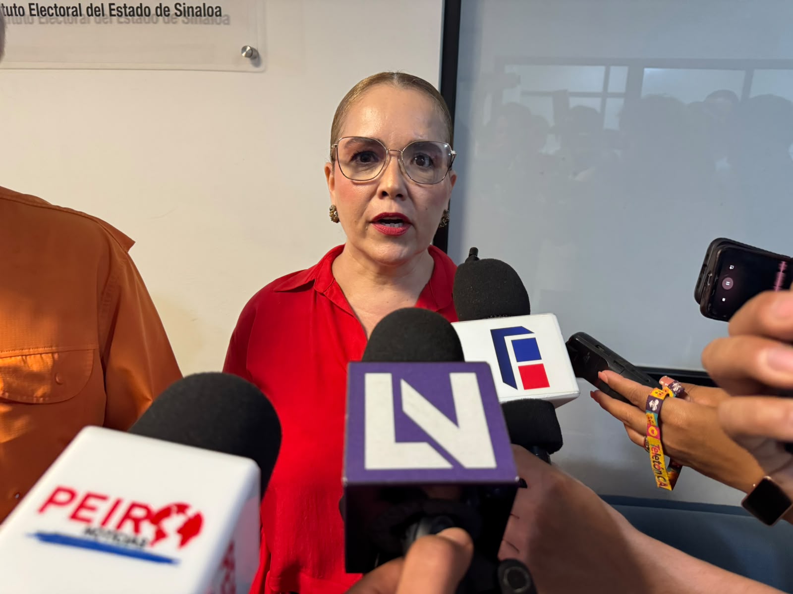 MC denuncia ante el IEES a los 13 aspirantes de Morena a coordinar la 4T en Sinaloa por presuntos actos anticipados de precampaña