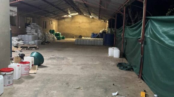 Caen dos mexicanos en narcolaboratorio millonario en Sudáfrica