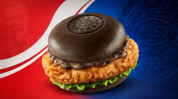 ¿Pollo y galletas? KFC sorprende con su nueva hamburguesa de Oreo