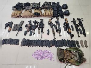 Operativo en Concordia, Sinaloa; detienen a 10, siete de ellos extranjeros, con arsenal y droga