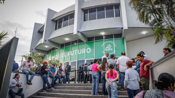 “De los 800 pesos no conozco a nadie que los haya recibido”; productores esperan información sobre apoyos federales en la AARC