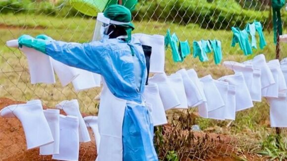 Brote de ébola en República Democrática del Congo supera los mil 800 muertos; 300 de ellos eran niños