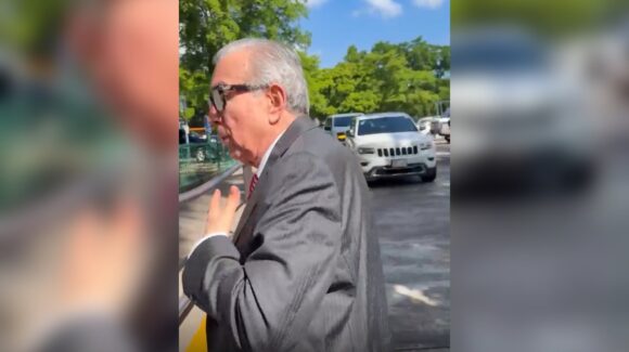 Entre reuniones y deslindes: así fue el primer día de Rocha Moya tras su regreso como gobernador de Sinaloa