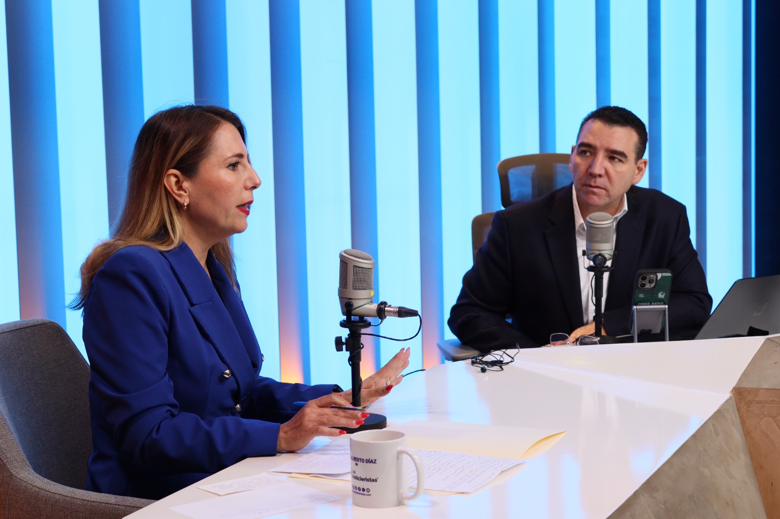 Roxana Rubio en entrevista con Los Noticieristas