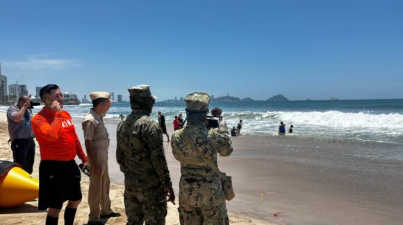 Rescate a ‘Hombre al Agua’, Marina muestra en Mazatlán, Sinaloa cómo actuar ante una emergencia en el mar