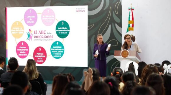 En el regreso a clases, Sheinbaum lanza “ABC de las emociones” para atender el bienestar de adolescentes en secundarias