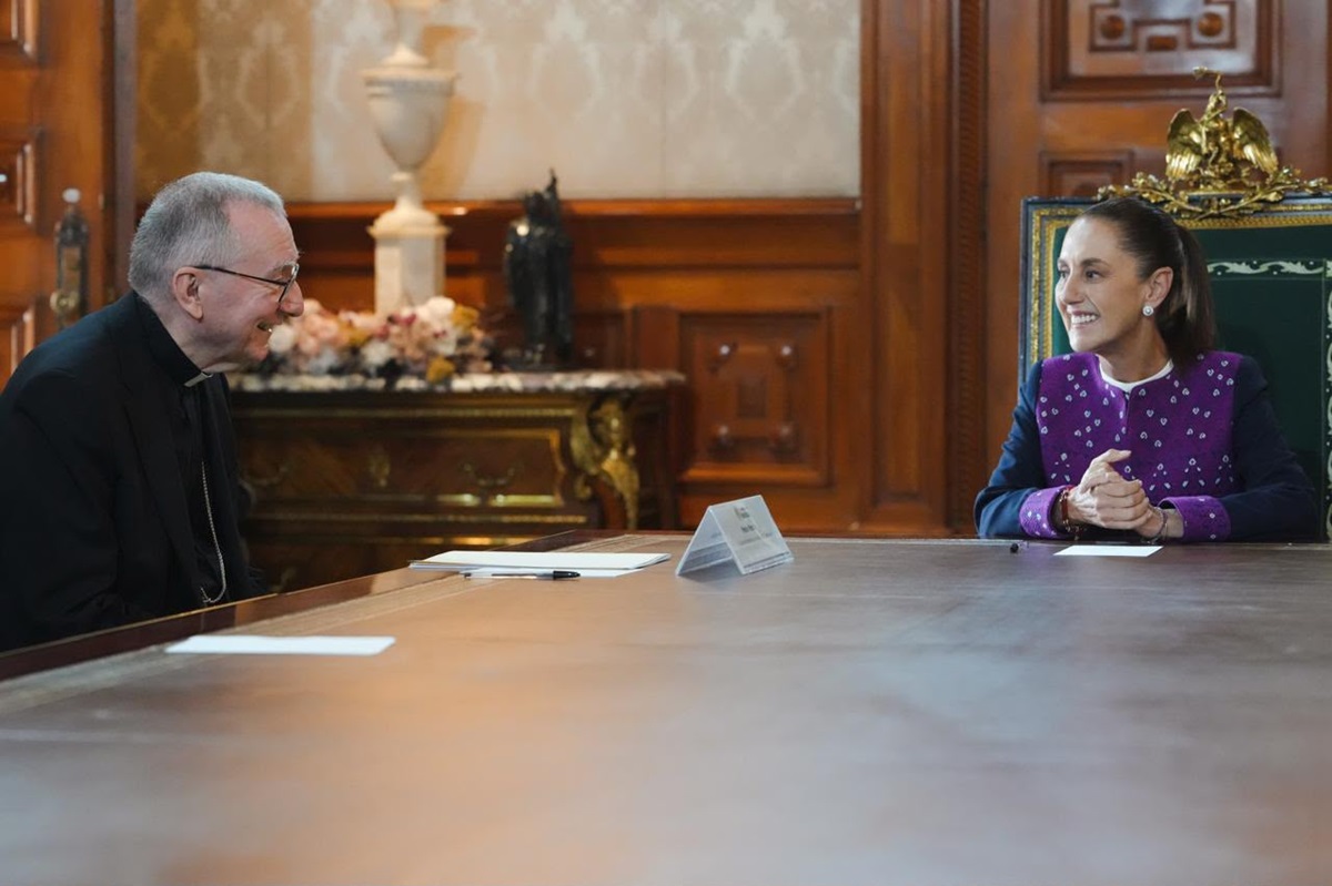 Sheinbaum recibe a Pietro Parolin en Palacio Nacional