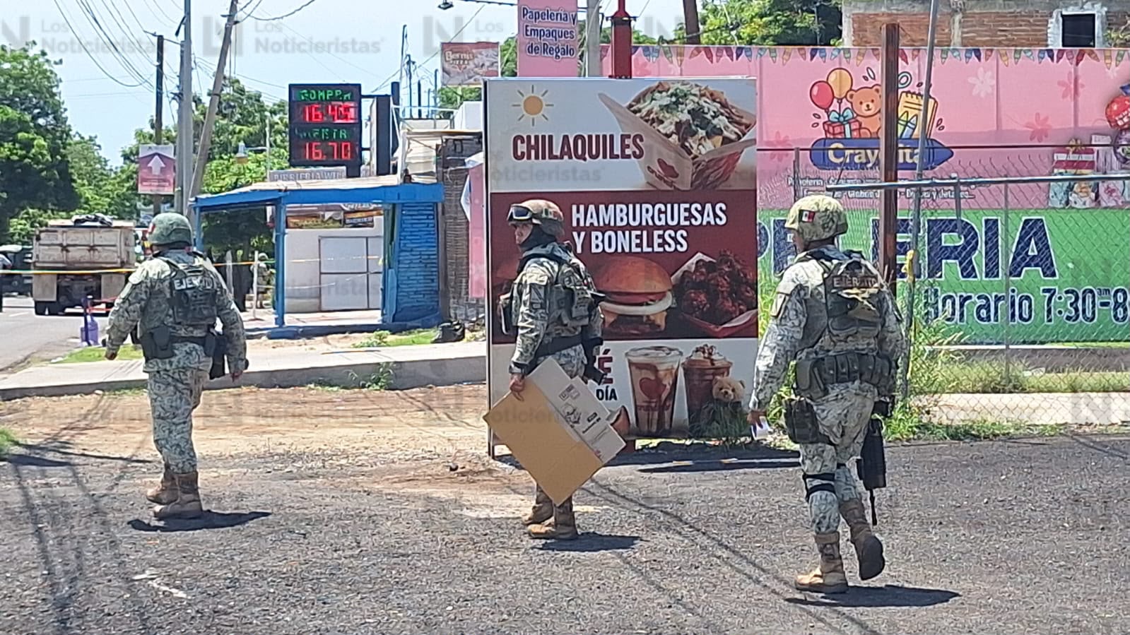 Tras persecución, detienen a un sujeto con un arma en Culiacán
