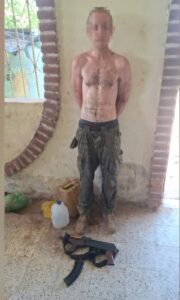 Tres detenidos y armamento asegurado durante operativos castrenses en zonas rurales de Escuinapa 