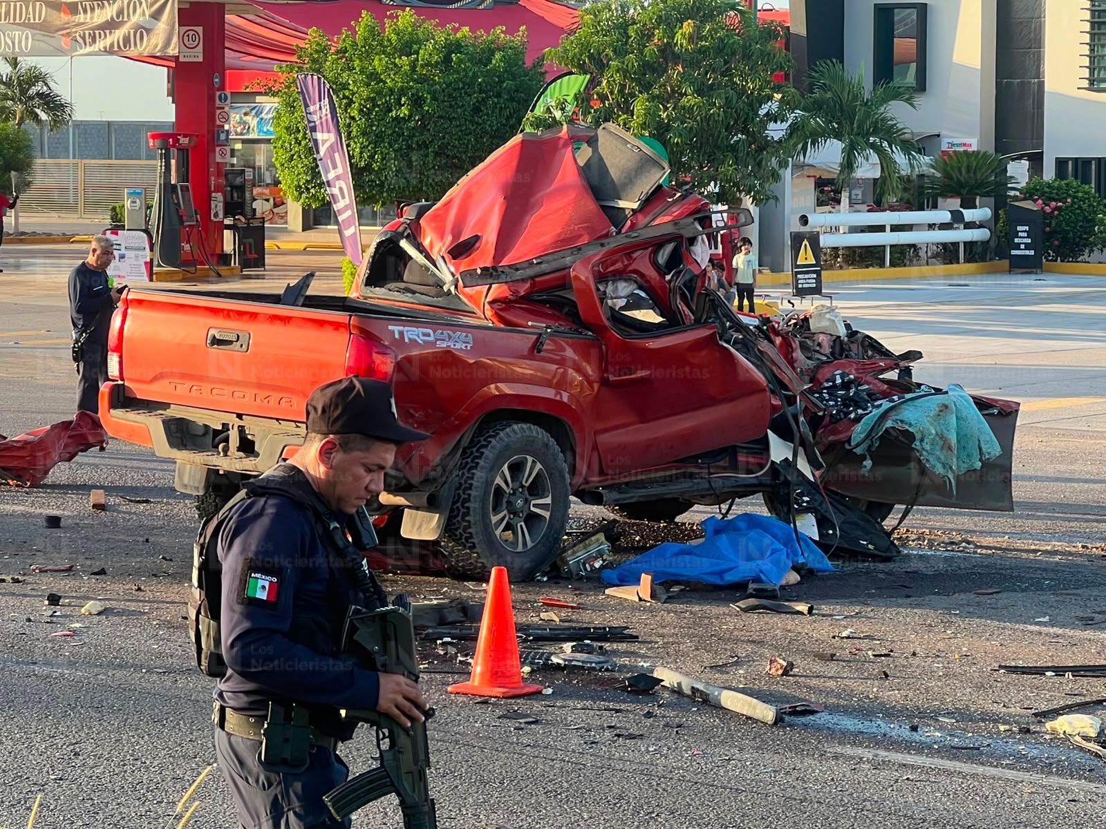 Tres personas fallecidas en accidente en La Costerita en Culiacán